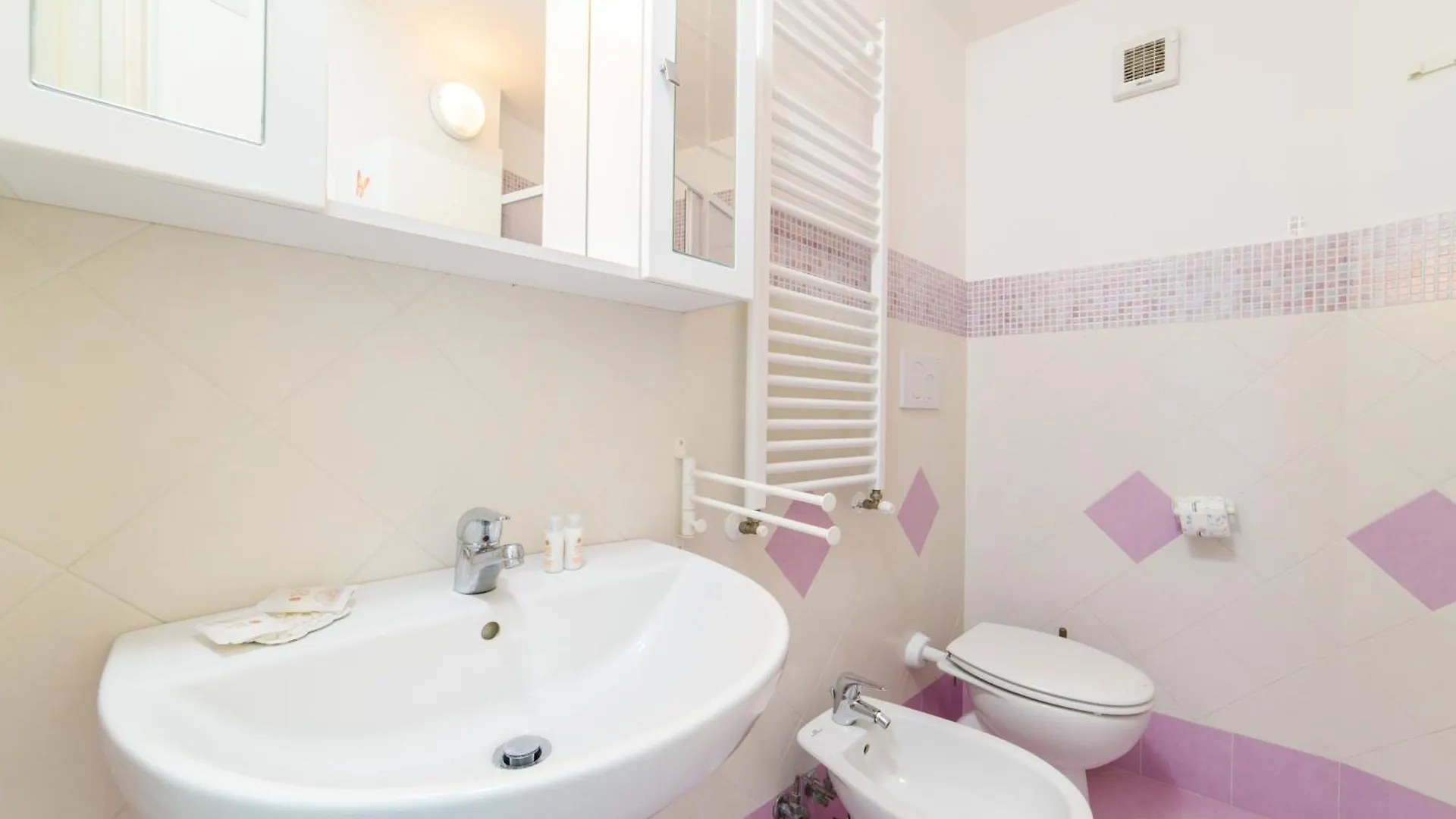 Casa Vacanze La Rosa Del Mare Amalfi Dom wakacyjny